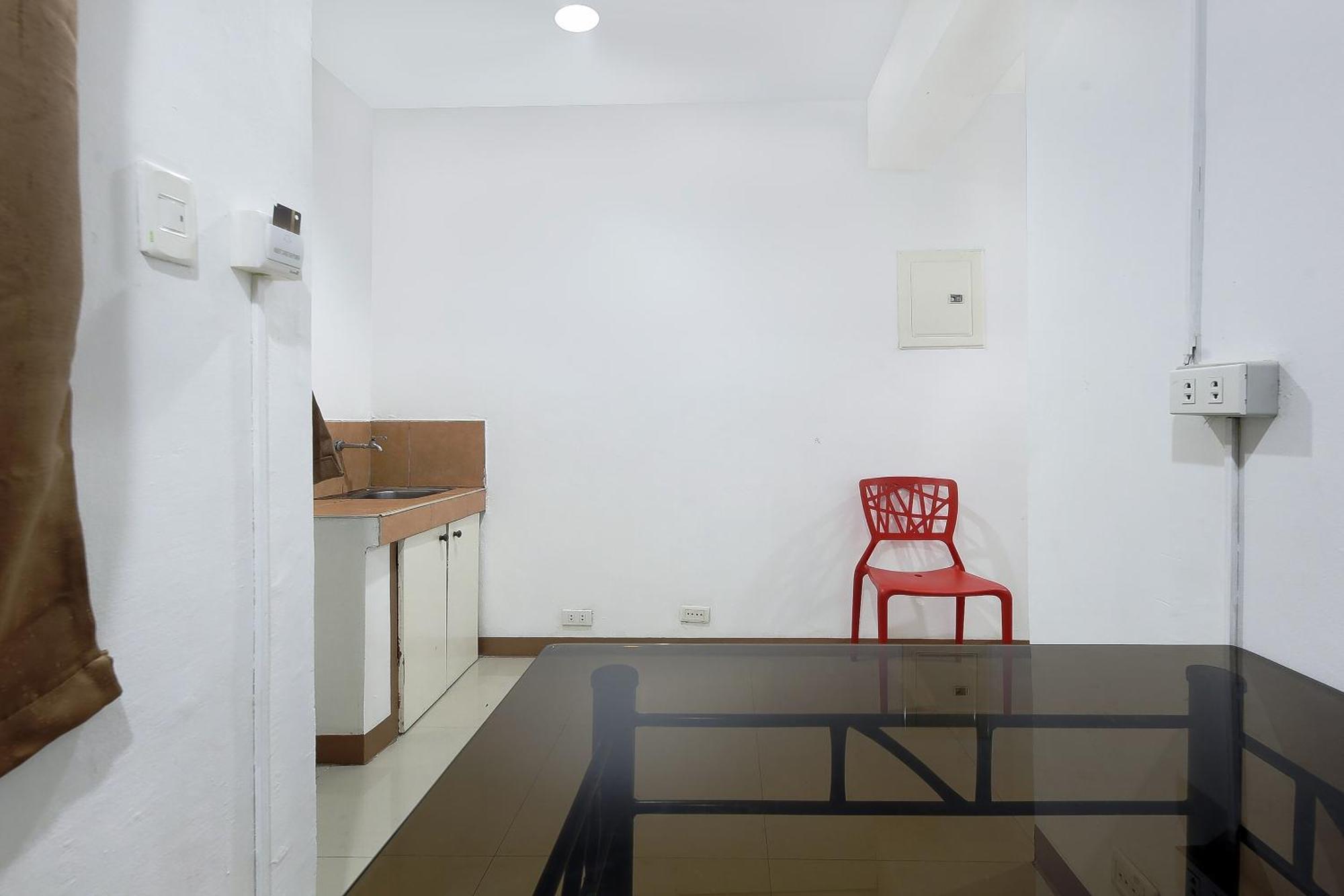 Oyo 859 City Stay Inns Pasong Tamo Makati City Екстер'єр фото