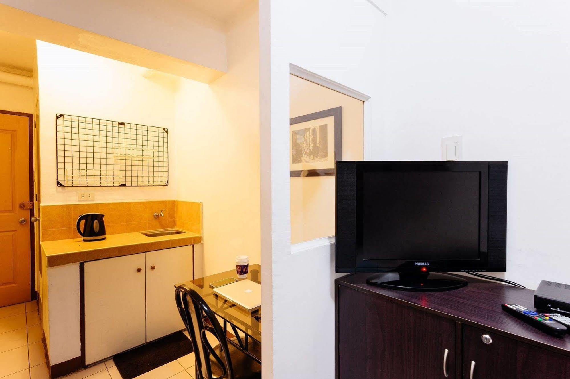 Oyo 859 City Stay Inns Pasong Tamo Makati City Екстер'єр фото